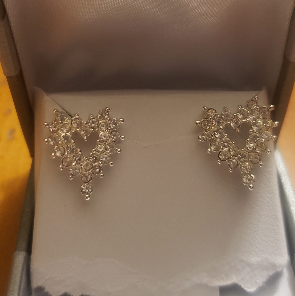 heart pierced earrings